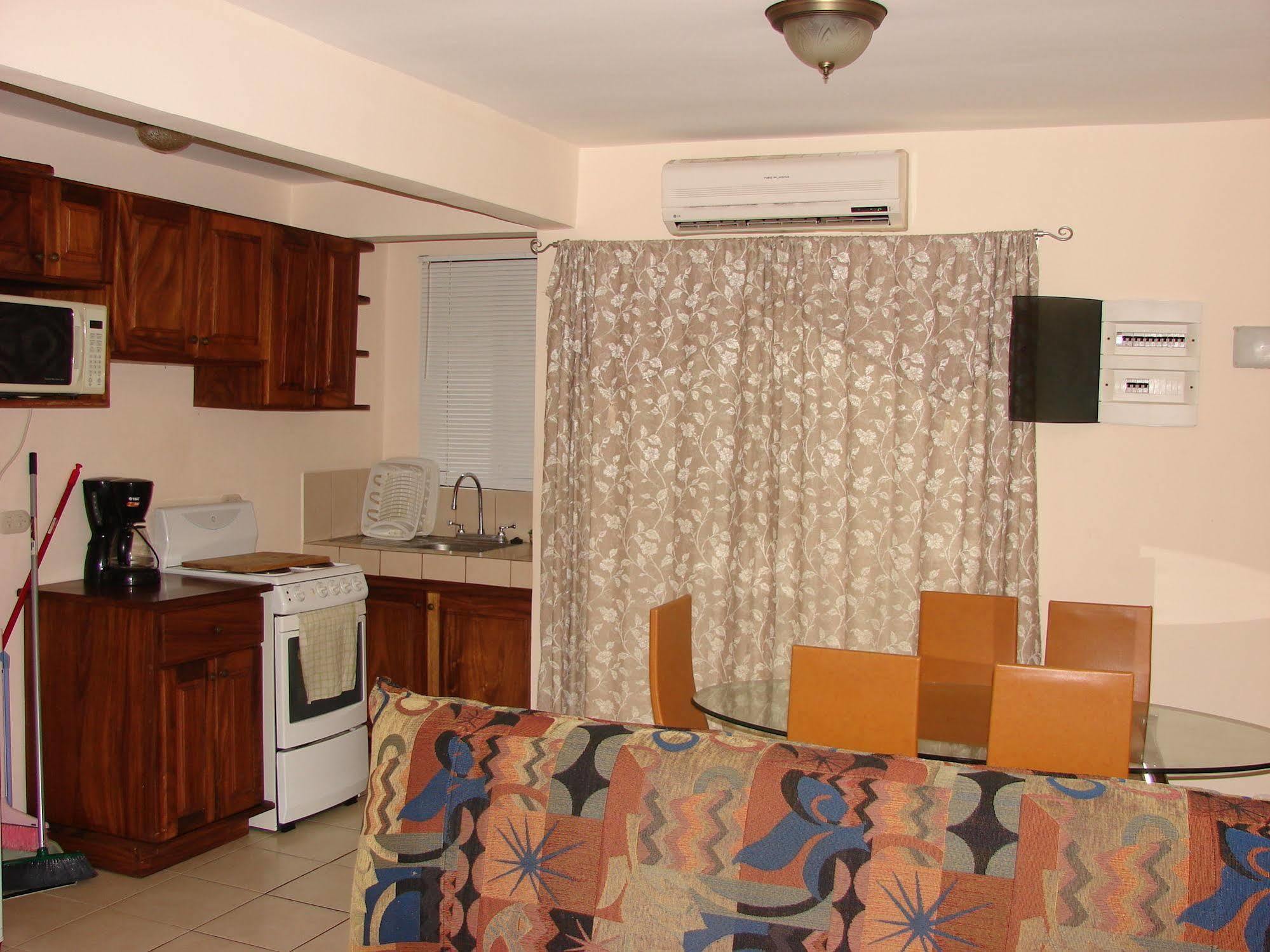 Villa Riviera 2 Bedroom Townhouse Playas del Coco Dış mekan fotoğraf