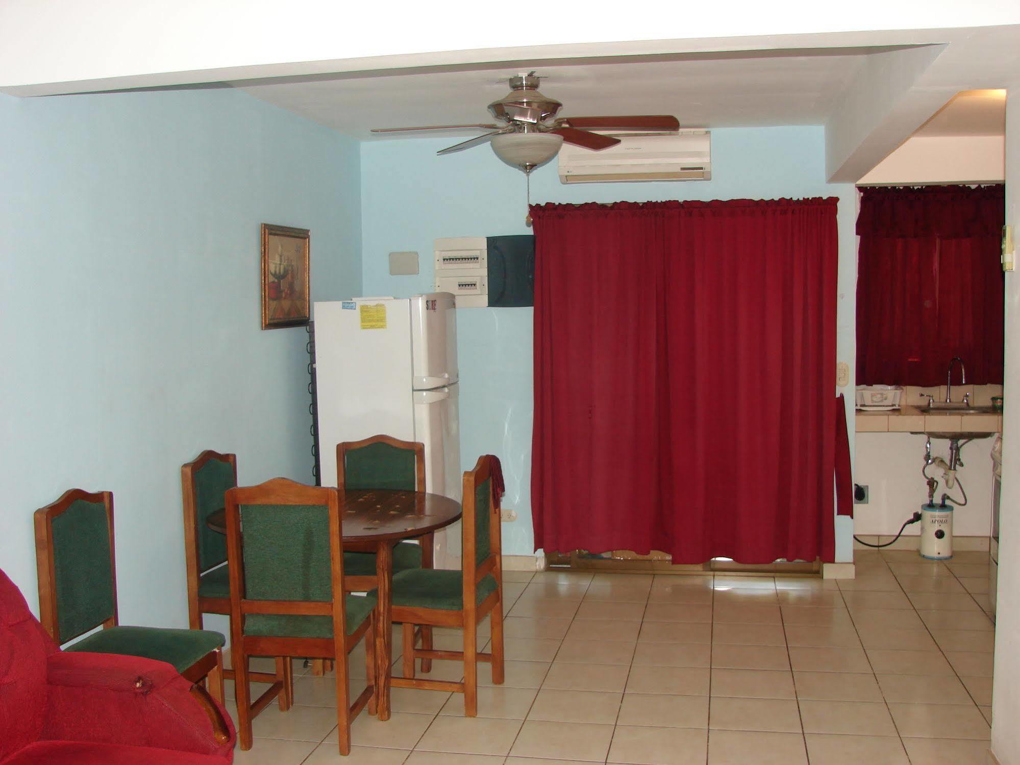Villa Riviera 2 Bedroom Townhouse Playas del Coco Dış mekan fotoğraf