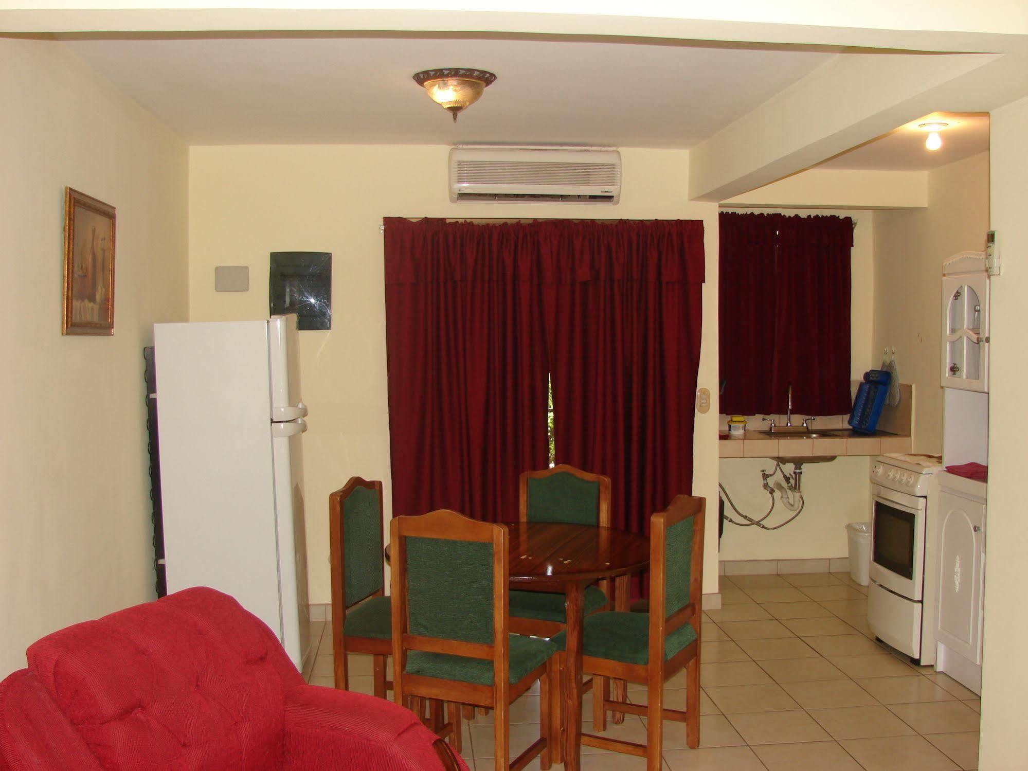 Villa Riviera 2 Bedroom Townhouse Playas del Coco Dış mekan fotoğraf
