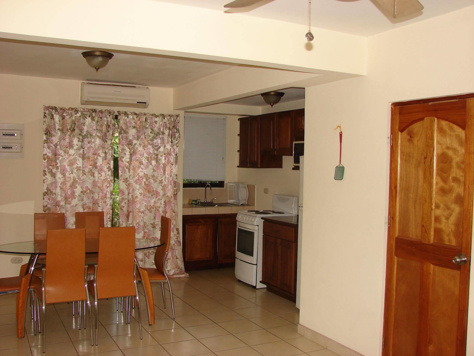 Villa Riviera 2 Bedroom Townhouse Playas del Coco Dış mekan fotoğraf